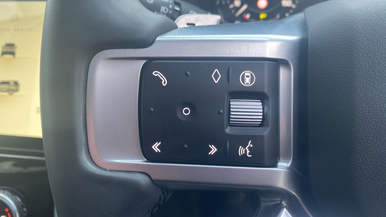 Land Rover Discovery 3.0 D300 Dynamic SE 5dr Auto Diesel Station Wagon